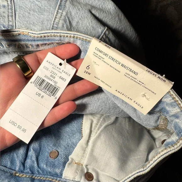 NWT American Eagle Light wash mom Jean denim Skort size 6 🤍 - Picture 3 of 6